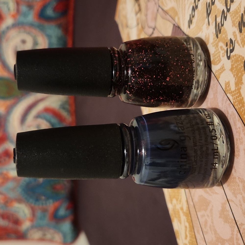 CHINA GLAZE X2